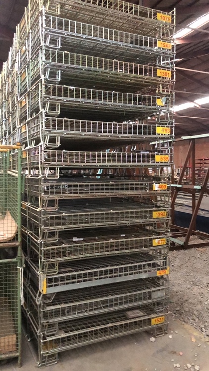 Grote stevige draadcontainers
